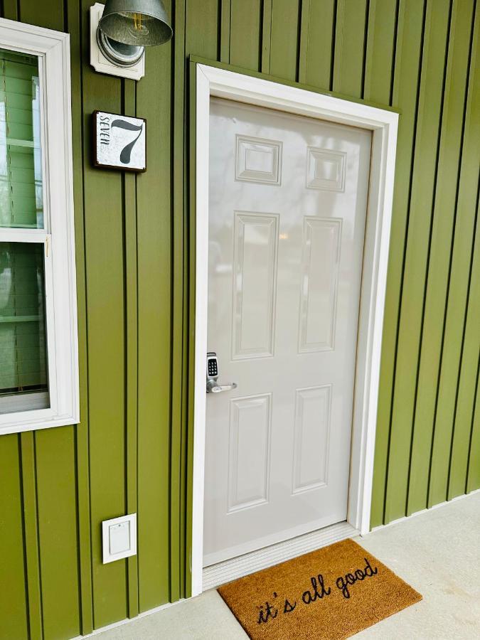 מאונטיין ויו Knotty Squirrel Cabins מראה חיצוני תמונה