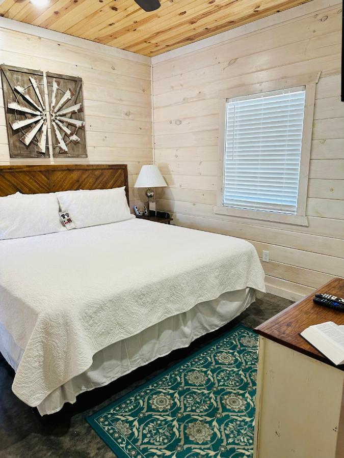 מאונטיין ויו Knotty Squirrel Cabins מראה חיצוני תמונה